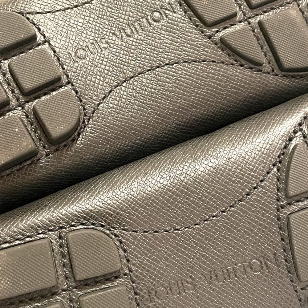 Mens LOUIS VUITTON Leather Drivers with Silver Tone Metal LV Motif |Size: 11M| - Picture 12 of 12